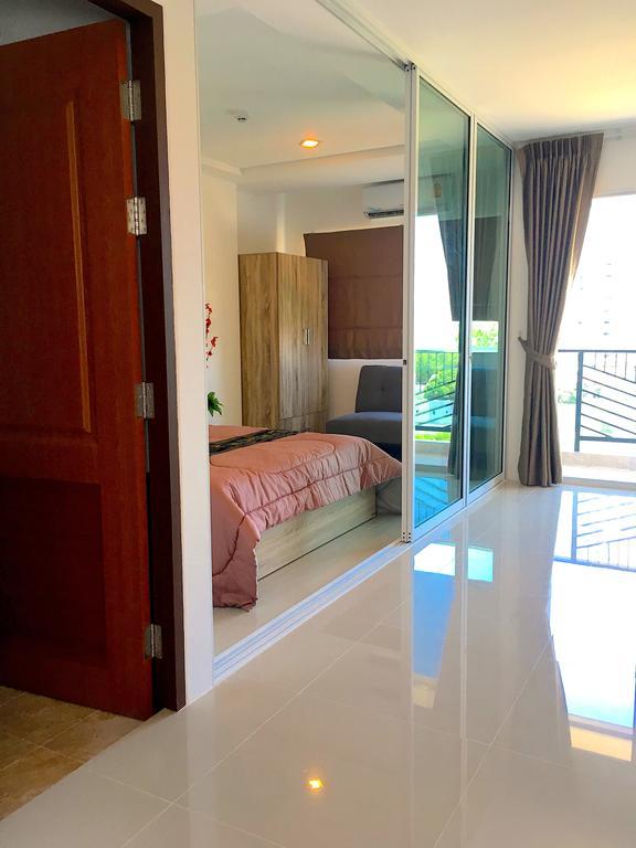 Breezy Room Pattaya Exterior photo